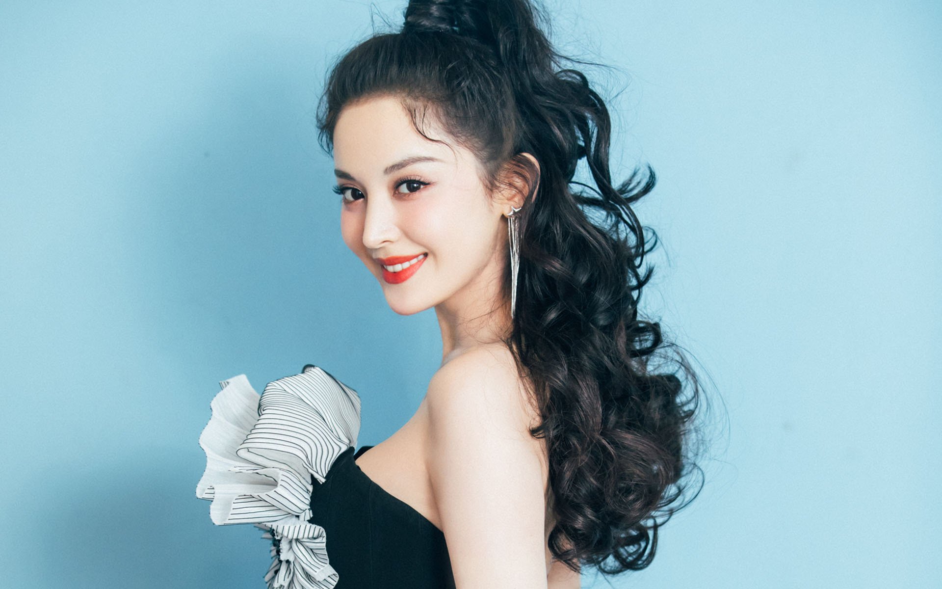 《国际合作：多国电竞联盟携手共赢》，国际电竞项目有哪些